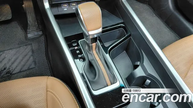 KG_Mobility_Ssangyong Torres 2022 thumb 9