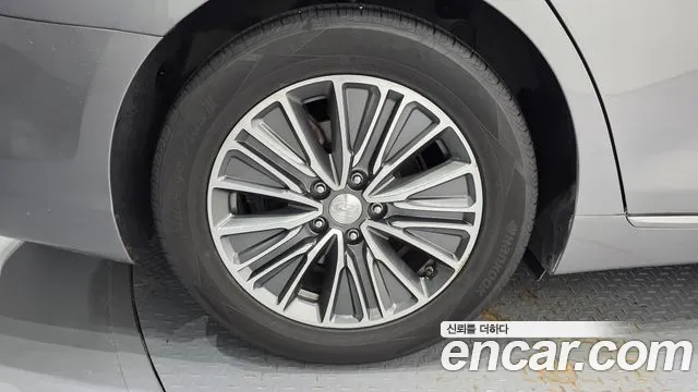 Hyundai Grandeur 2018 thumb 5