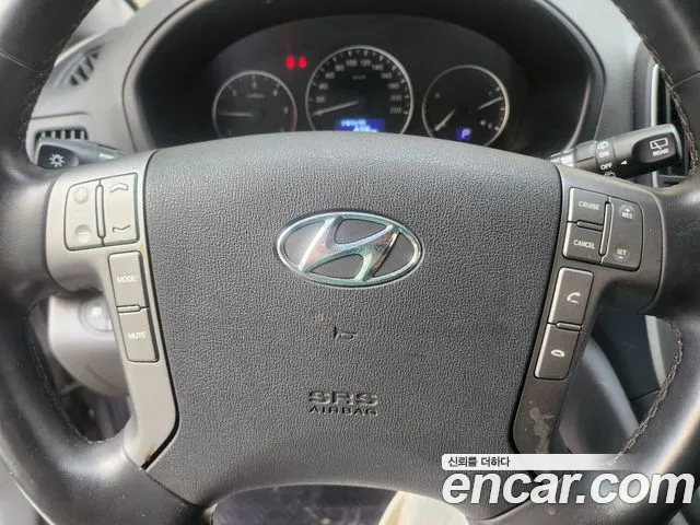 Hyundai Starex 2019 thumb 3