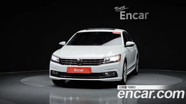 Volkswagen Passat (North America and China) 2018 thumb 2