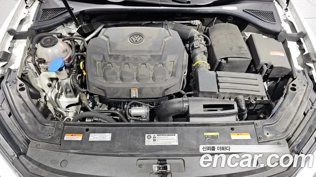 Volkswagen Passat (North America and China) 2018 thumb 5