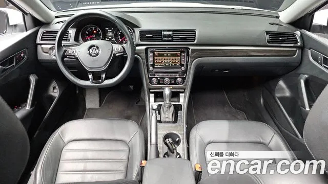 Volkswagen Passat (North America and China) 2018 thumb 6