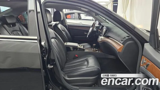 KG_Mobility_Ssangyong Chairman 2014 thumb 11
