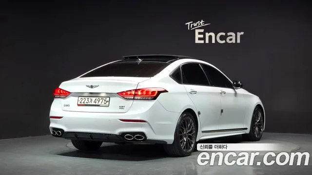 Genesis G80 2017 thumb 2