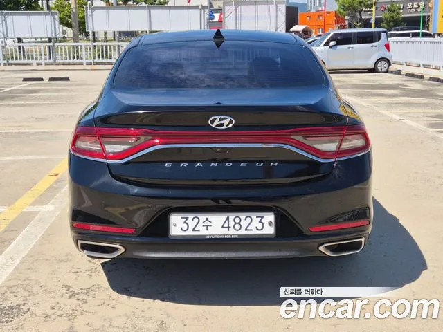 Hyundai Grandeur 2016 thumb 4