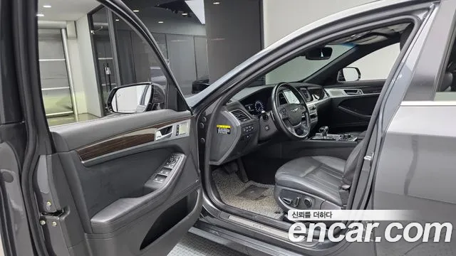 Genesis G80 2019 thumb 10