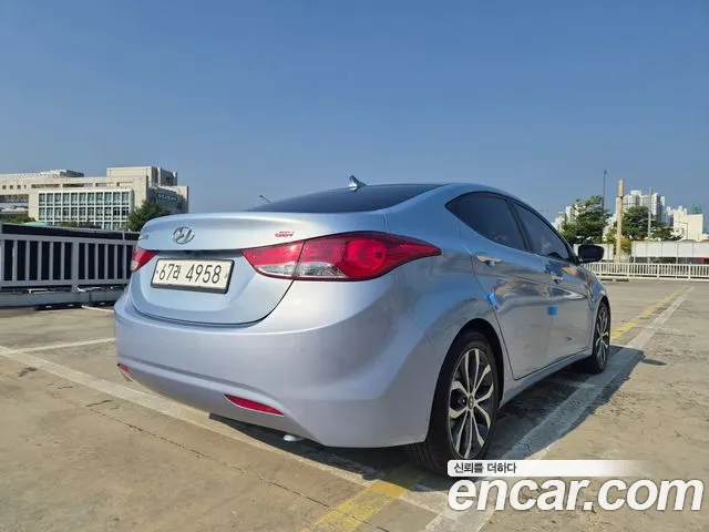 Hyundai Avante 2013 thumb 2