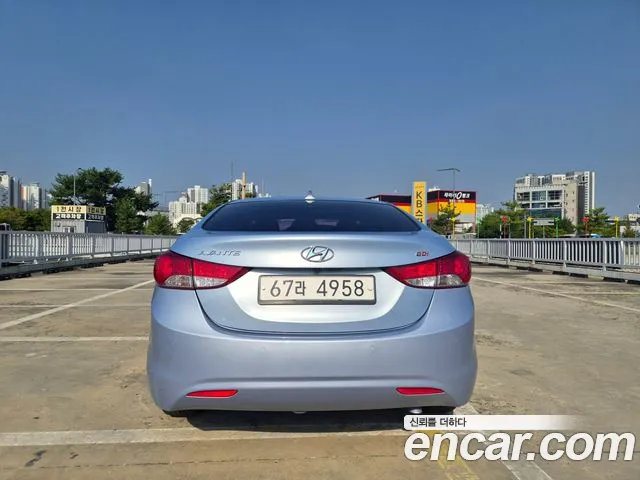 Hyundai Avante 2013 thumb 4
