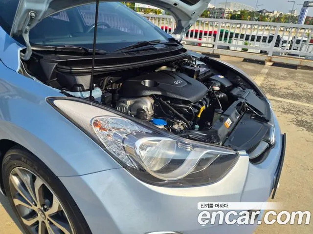 Hyundai Avante 2013 thumb 6