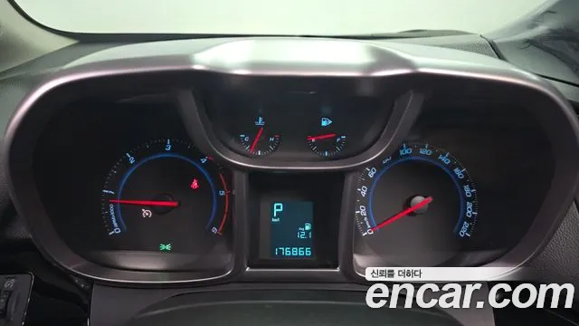 ChevroletGMDaewoo Orlando 2011 thumb 8