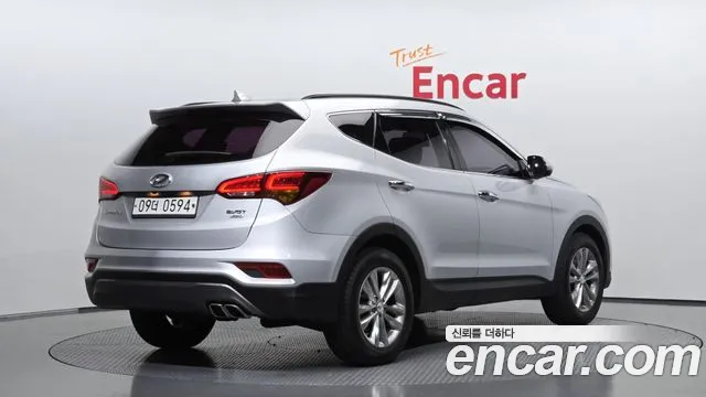 Hyundai Santa Fe 2016 thumb 2