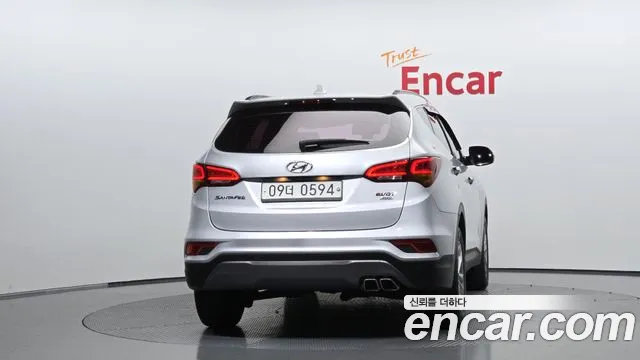 Hyundai Santa Fe 2016 thumb 4