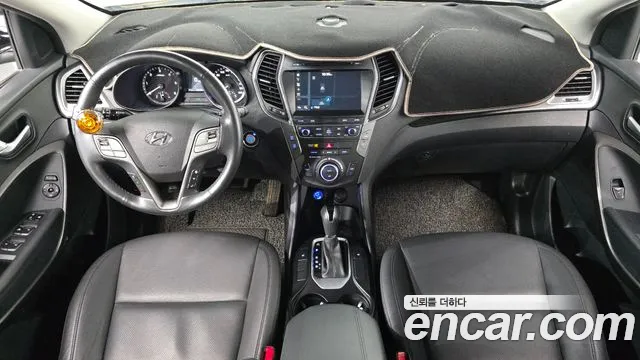 Hyundai Santa Fe 2016 thumb 7