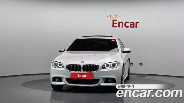 BMW 5-Series 2016 thumb 3