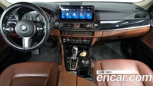 BMW 5-Series 2016 thumb 7