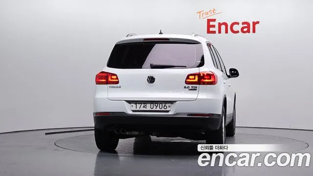 Volkswagen Tiguan 2016 thumb 4