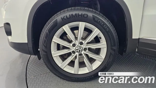Volkswagen Tiguan 2016 thumb 5