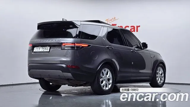 Land Rover Discovery 2018 thumb 2