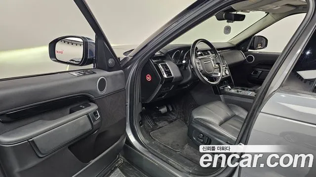Land Rover Discovery 2018 thumb 10