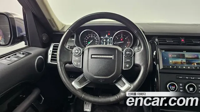 Land Rover Discovery 2018 thumb 12