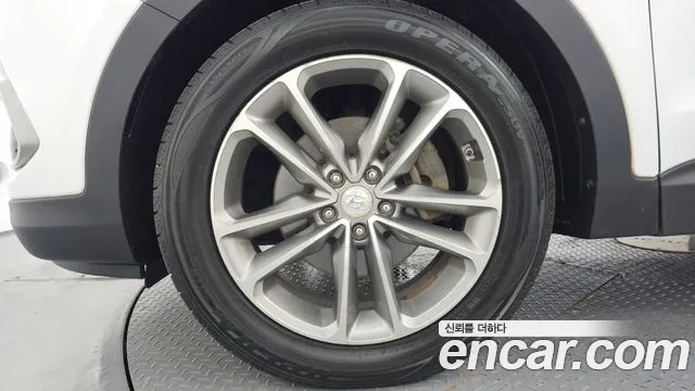 Hyundai Santa Fe 2016 thumb 5