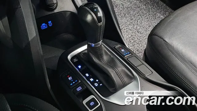 Hyundai Santa Fe 2016 thumb 9