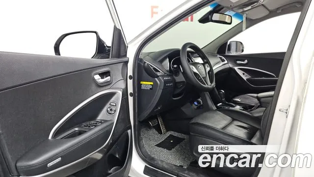 Hyundai Santa Fe 2016 thumb 10