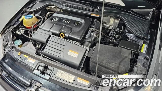 Volkswagen Polo 2016 thumb 6