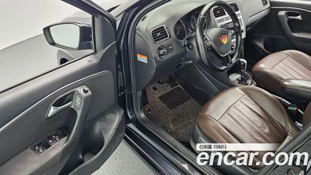 Volkswagen Polo 2016 thumb 10