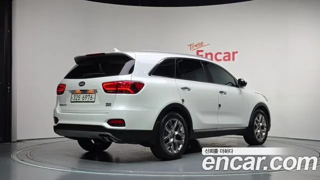 Kia Sorento 2019 thumb 2