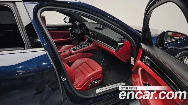 Porsche Panamera 2021 thumb 10