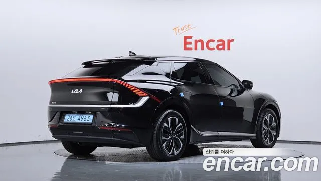 Kia EV6 2022 thumb 2