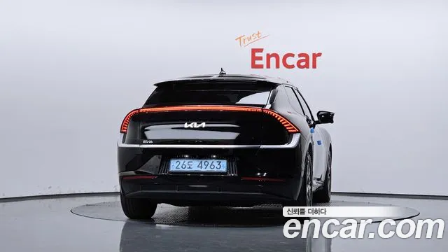 Kia EV6 2022 thumb 4