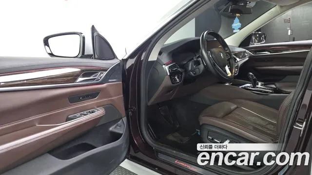 BMW Gran Turismo 2019 thumb 10
