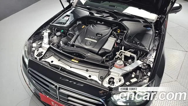 Mercedes-Benz E-Класс 2020 thumb 6