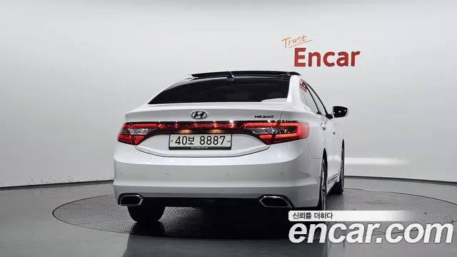 Hyundai Grandeur 2014 thumb 3