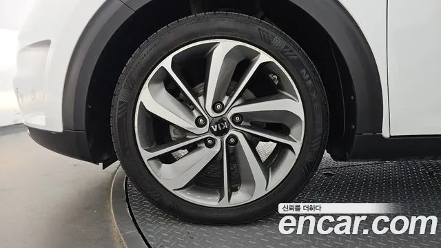 Kia Niro 2017 thumb 5