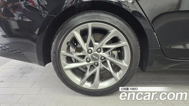 Genesis G70 2023 thumb 5