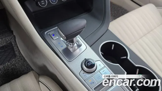 Genesis G70 2023 thumb 9
