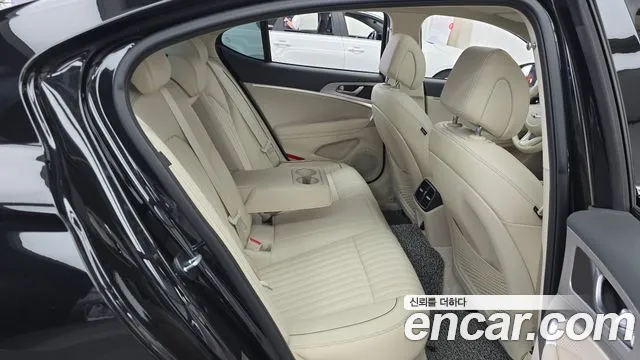 Genesis G70 2023 thumb 11