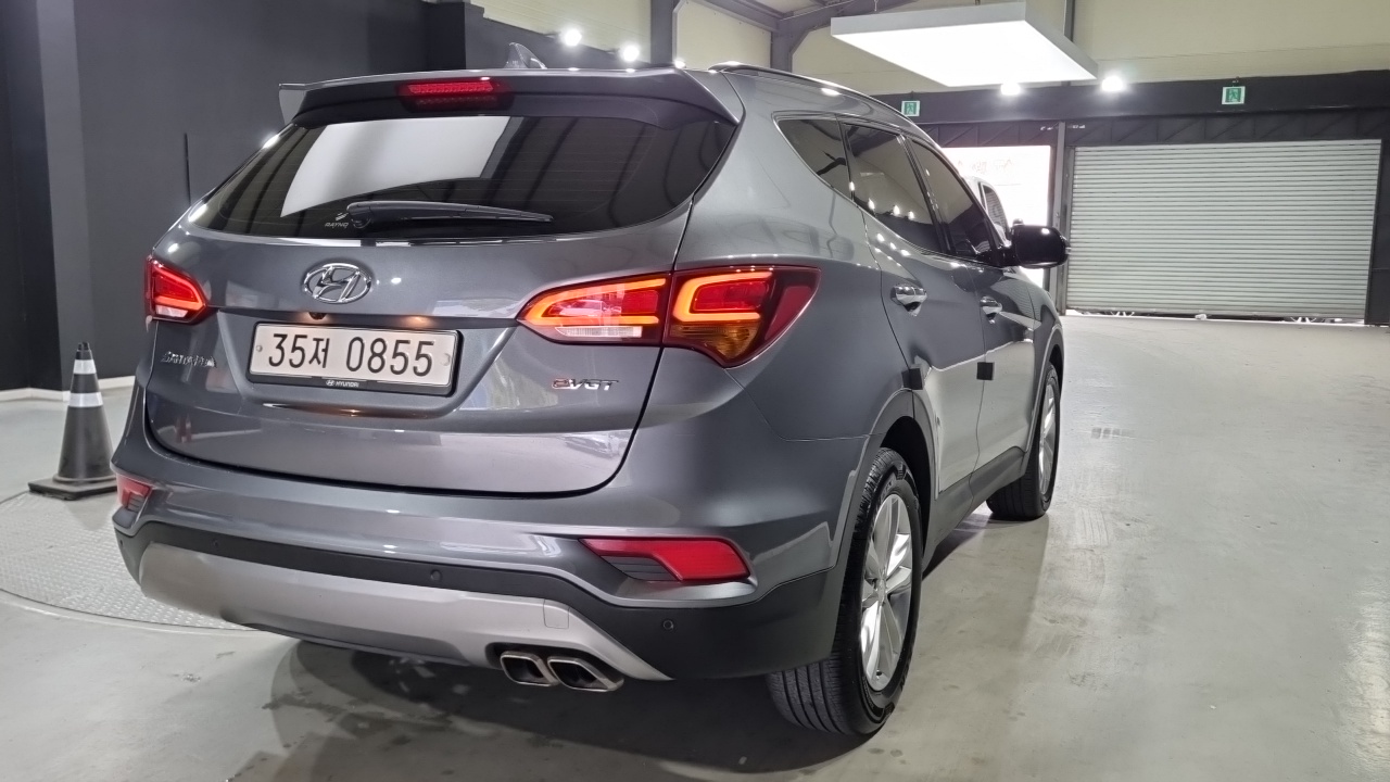 Hyundai Santa Fe 2016 thumb 2