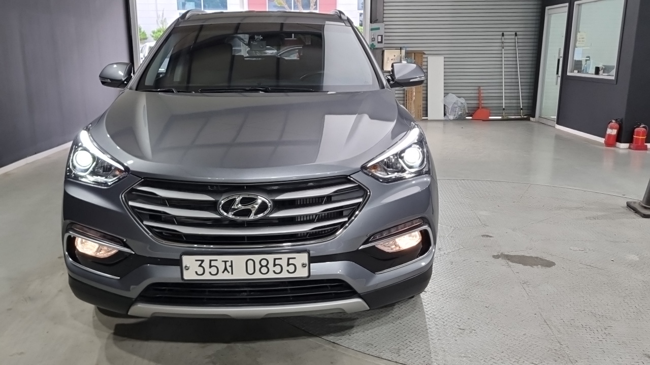 Hyundai Santa Fe 2016 thumb 3
