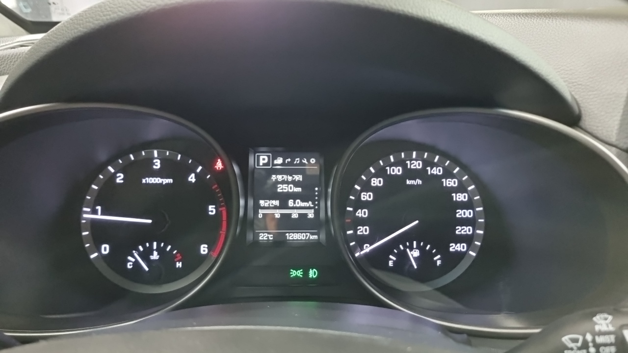 Hyundai Santa Fe 2016 thumb 8