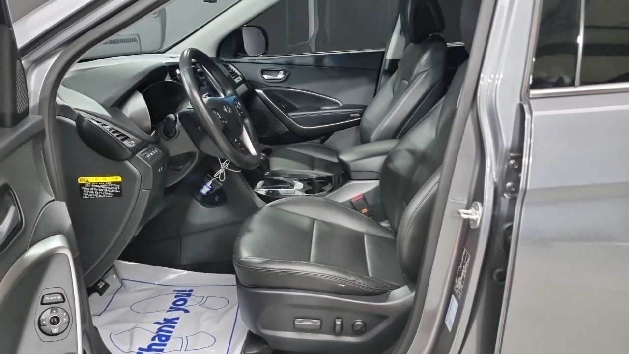 Hyundai Santa Fe 2016 thumb 10