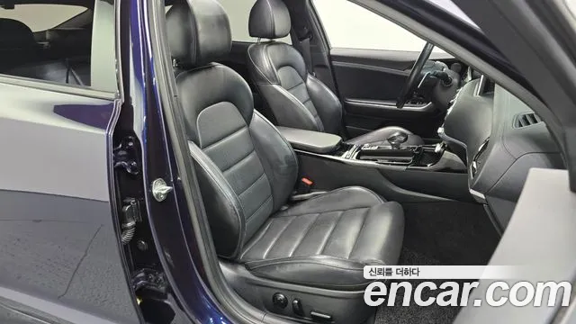 Kia Stinger 2018 thumb 12