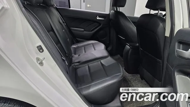 Kia K3 2013 thumb 12