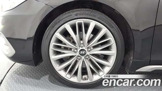 Hyundai Grandeur 2017 thumb 5