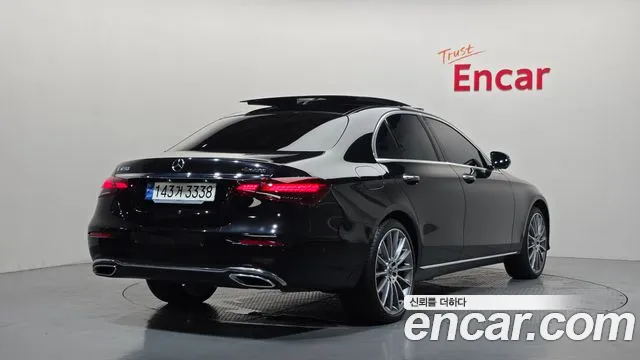 Mercedes-Benz E-Класс 2023 thumb 2