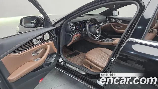 Mercedes-Benz E-Класс 2023 thumb 10