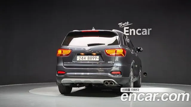 Kia Sorento 2018 thumb 4
